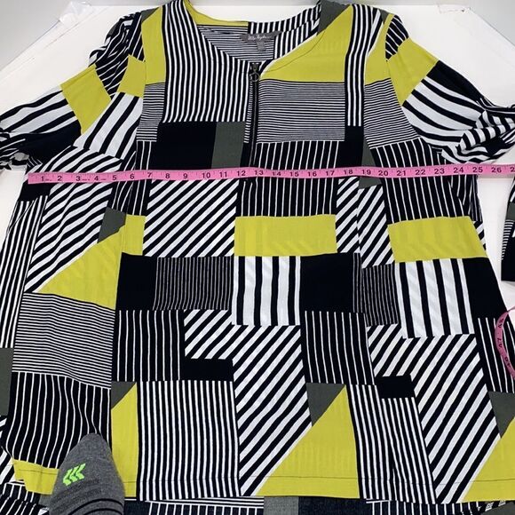 Ulla Popken Geometric Black White & Green Blouse Size 20 / 22 - Picture 8 of 10
